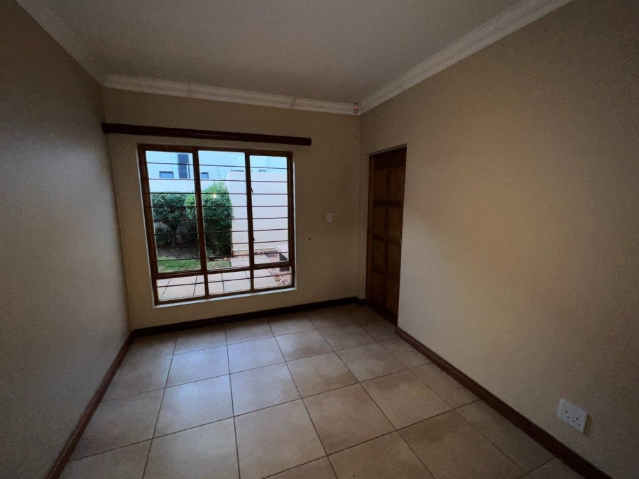 To Let 2 Bedroom Property for Rent in Die Bult North West